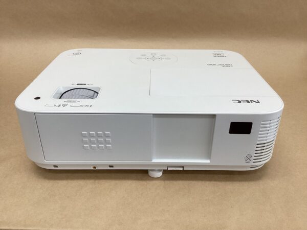 Lamp usage 2622 hours NEC LCD projector NP-M402WJD 4000 lumens Wireless compatible HDMI D-SUB USB-B cable Soft case Soft