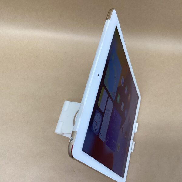 Battery remaining at 95% IPAD AIR 2 WI-FI+Cellular AU 32GB Gold 9.7 inch RETINA display OS 15.8.3 A1567 2014 Camera BLUETOOTH - Image 2