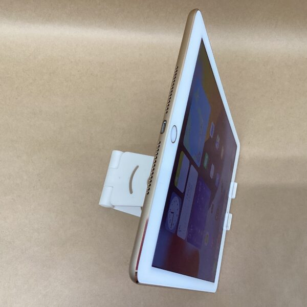 Battery remaining 84% IPAD AIR 2 WI-FI + Cellular AU 32GB Gold 9.7 inch RETINA display OS 15.8.3 A1567 2014 Camera BLUETOOTH - Image 4