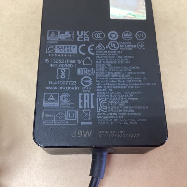 *Price per unit* [35 units in stock] Genuine AC adapter for Microsoft Surface model 1963 39W 100-240V〜1.16A 50/60Hz 15.0V-2.6A - Image 3