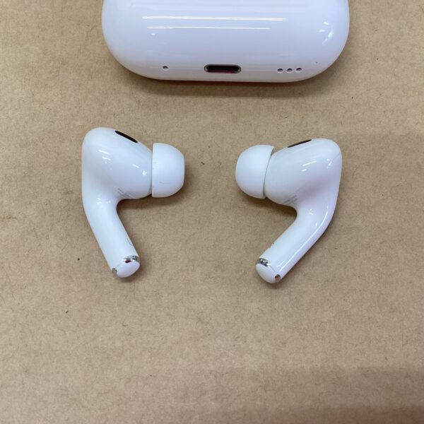 Apple Wireless Earphones AirPods Pro 2 MTJV3J/A A2698 A2699 A2700 White BLUETOOTH MagSafe Charging Case Eartips - Image 3