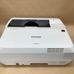 Lamp usage 325 hours Epson Business Projector EB-700U 4000 lumens HDMI D-SUB HDMI cable USB-B cable Remote control