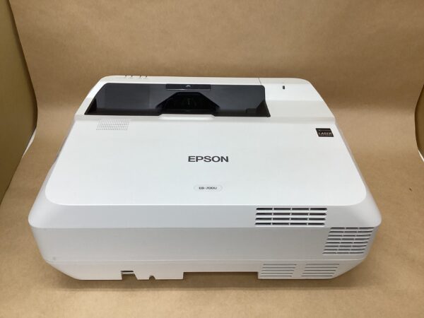 Lamp usage 325 hours Epson Business Projector EB-700U 4000 lumens HDMI D-SUB HDMI cable USB-B cable Remote control