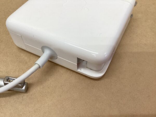 Genuine Apple 85W MagSafe Power Adapter A1343 100-240V-1.5A 50-60Hz 16.5V-18.5V-4.6A - Image 3