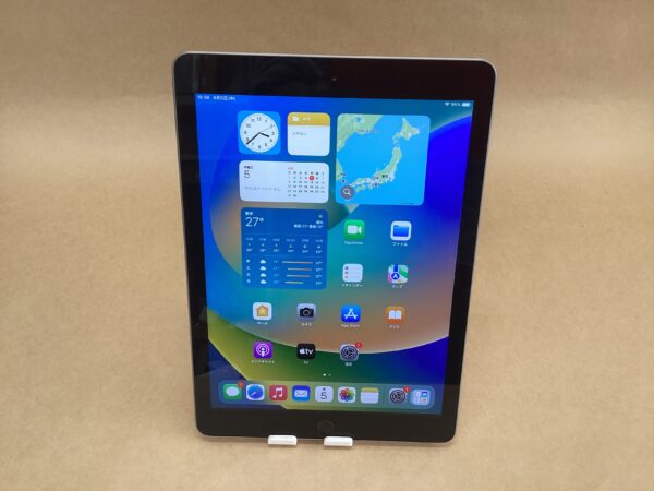 Battery remaining 89% APPLE IPAD5 (5th generation) WIFI 32GB Space Gray 9.7in RETINA IPAD OS 16.7.11 A1822 2017MODEL Camera