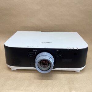 Lamp use: 1510 hours RICOH Professional projector PJ WU6181N 6200 lumens Wireless LAN compatible (adapter not included, must be purchased separately) D-SUB HDMI cable Remote control