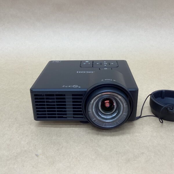 RICOH Mobile Type Short-focus LED Projector PJ WXC1110 600 Lumens D-SUB HDMI Cable Remote Control Soft Case - Image 3