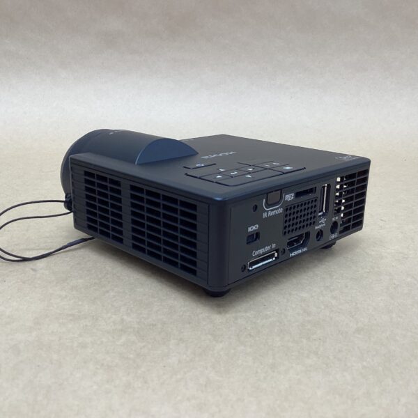 RICOH Mobile Type Short-focus LED Projector PJ WXC1110 600 Lumens D-SUB HDMI Cable Remote Control Soft Case - Image 4