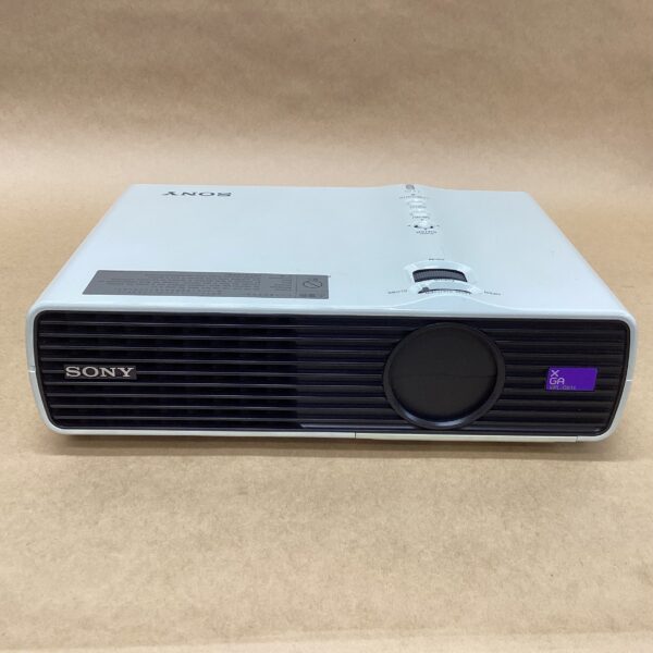 Lamp use 1446 hours SONY Data projector VPL-DX11 3000 lumens D-SUB HDMI cable Soft case