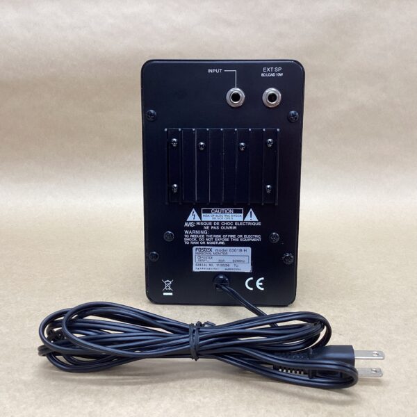 FOSTEX Personal Monitor 6301B-H A compact powered monitor with built-in amplifier that is convenient for production, broadcasting, small-scale sound reinforcement, etc. - Image 3