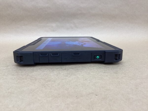 Dell Latitude 7220 Rugged Extreme Tablet CI5 (8365U) - 1.6GHz 8GB RAM, 256GB RAM, 11.6-inch, Windows 11 Pro, Wireless, BLT Camera - Image 3